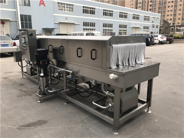 果蔬周轉(zhuǎn)筐清洗機(jī)，采用304不銹鋼，易拆裝