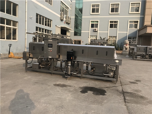 快餐具清洗機(jī)設(shè)備制造，廠家直銷，清洗干凈