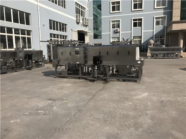 周轉(zhuǎn)塑料箱清洗機(jī)制造商 周轉(zhuǎn)箱清洗滅菌 周轉(zhuǎn)箱清洗機(jī) 周轉(zhuǎn)塑料箱清洗機(jī)制造商 周轉(zhuǎn)箱清洗滅菌 周轉(zhuǎn)箱清洗機(jī)