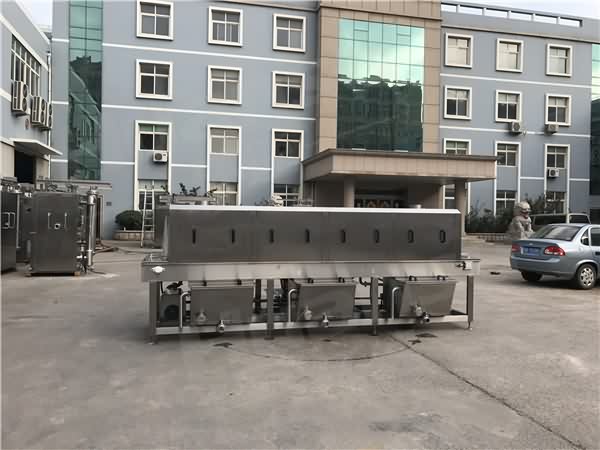供應塑料箱清洗機 騰訊視頻高溫清洗培根壓肉模具肉屑殘留 去油 供應塑料箱清洗機 騰訊視頻高溫清洗培根壓肉模具肉屑殘留 去油